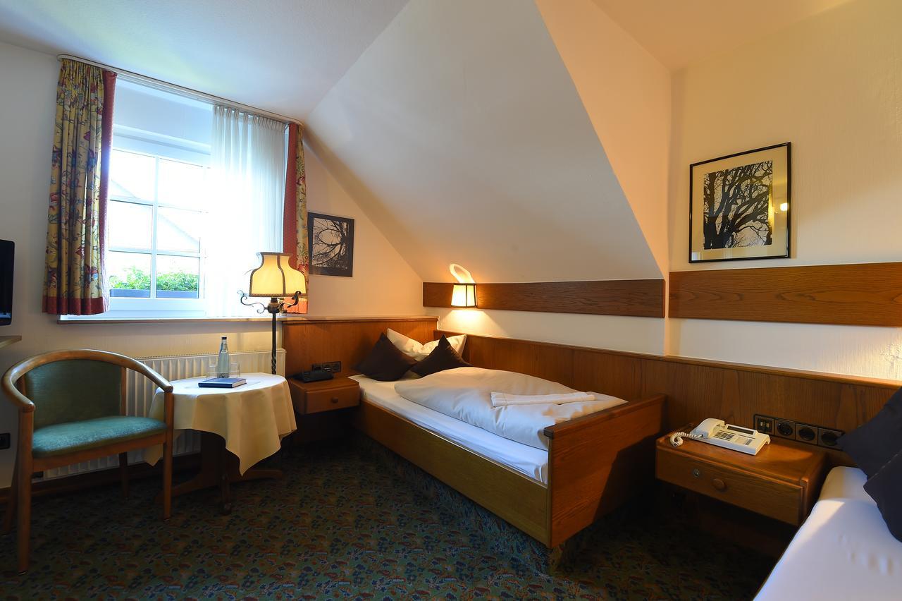Landhotel Gasthof Willecke زوندرن المظهر الخارجي الصورة