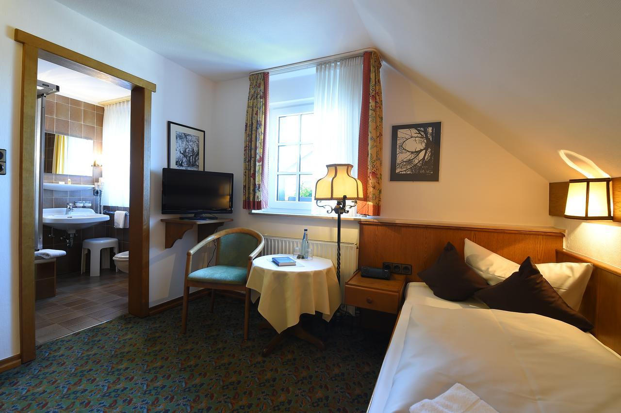 Landhotel Gasthof Willecke زوندرن المظهر الخارجي الصورة