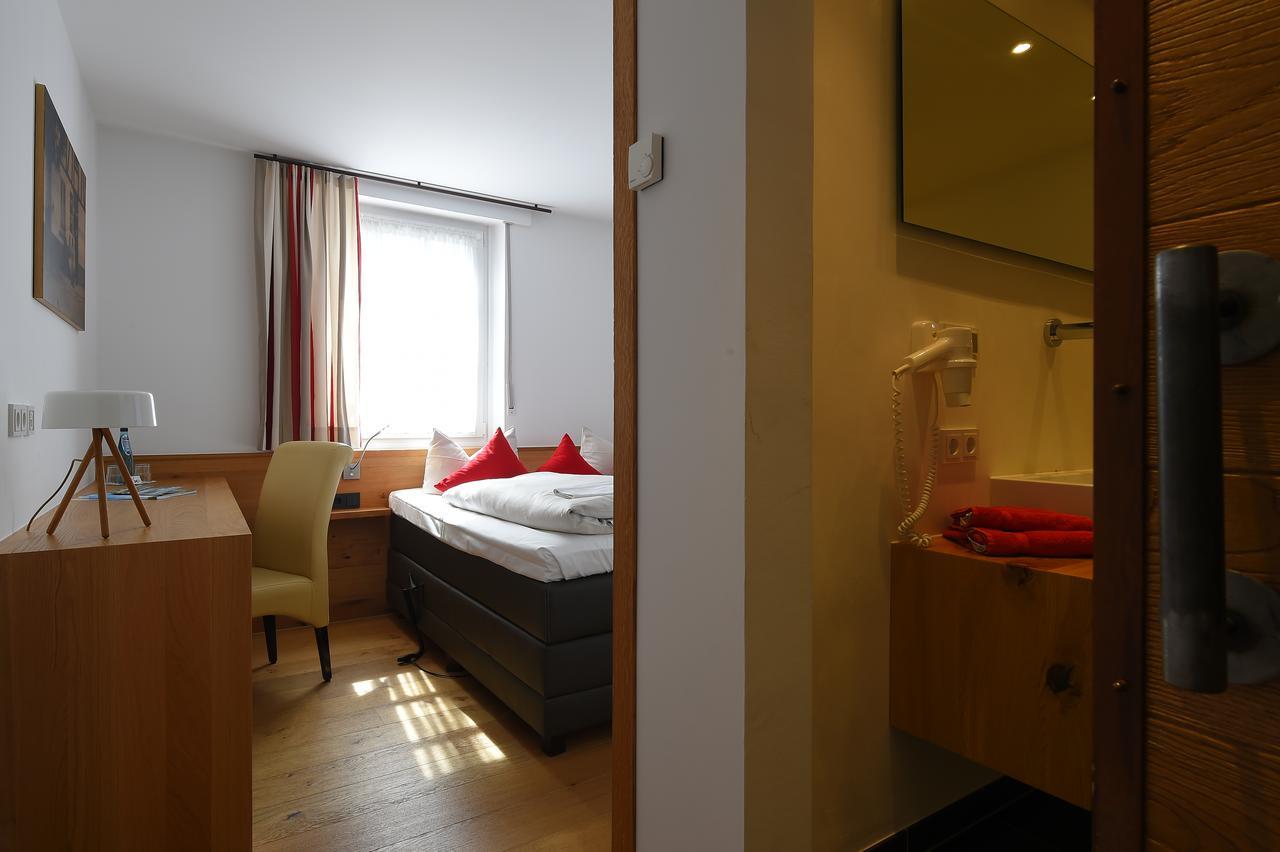 Landhotel Gasthof Willecke زوندرن المظهر الخارجي الصورة