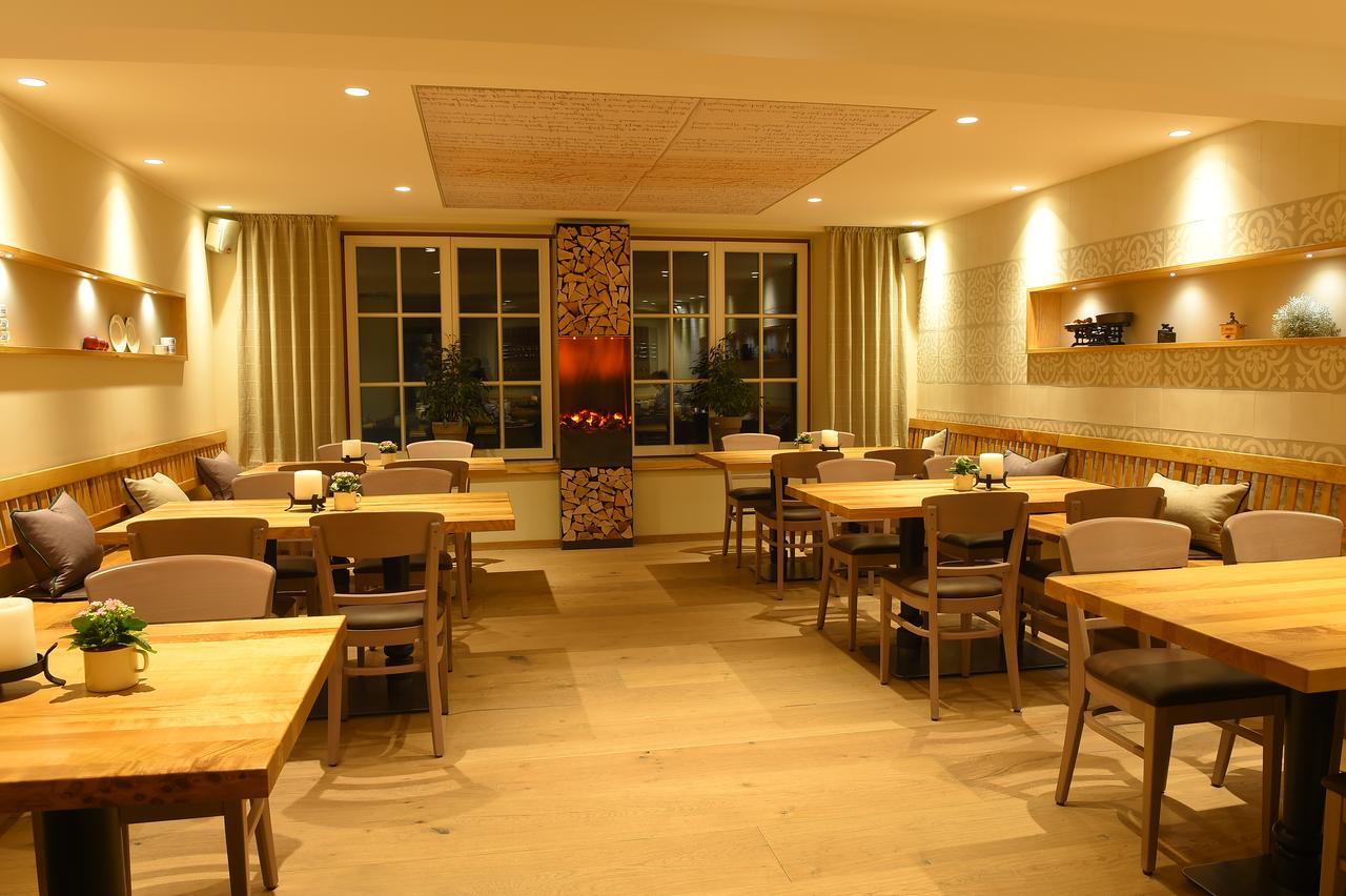 Landhotel Gasthof Willecke زوندرن المظهر الخارجي الصورة