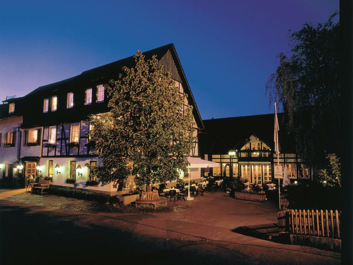 Landhotel Gasthof Willecke زوندرن المظهر الخارجي الصورة